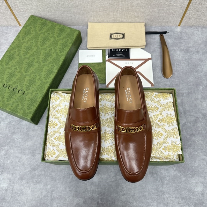 G*u*i leather shoes
